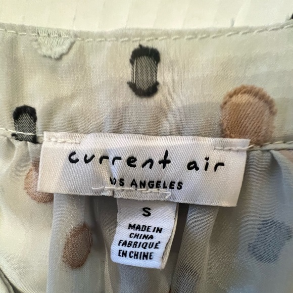 CURRENT AIR LOS ANGELES SHEER  V NECK  TOP. SIZE SMALL WITH ATTACHED CAMISOLE - Picture 11 of 11